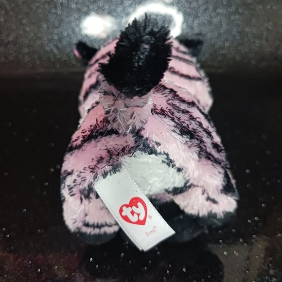 Ty Beanie Boo Zoey the Pink Zebra Plushi. - Picture 7 of 8